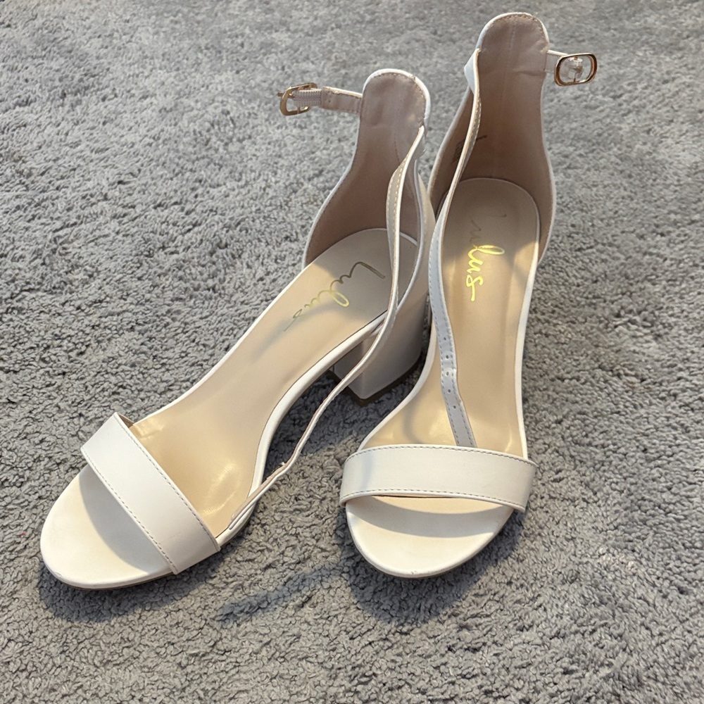 Lulus Cream Ankle Strap Heels Size 9